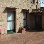 Frühstückspension Il Pozzo Di Sant'andrea 3*